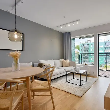 Stylish 2-br Retreat In Heart Of Vibrant * Bergen
